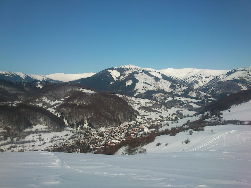 Penzion Encian Mýto pod Ďumbierom Buitenkant foto