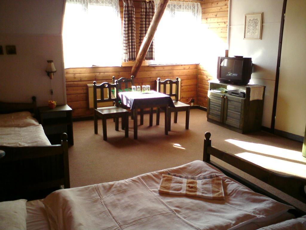 Penzion Encian Mýto pod Ďumbierom Kamer foto